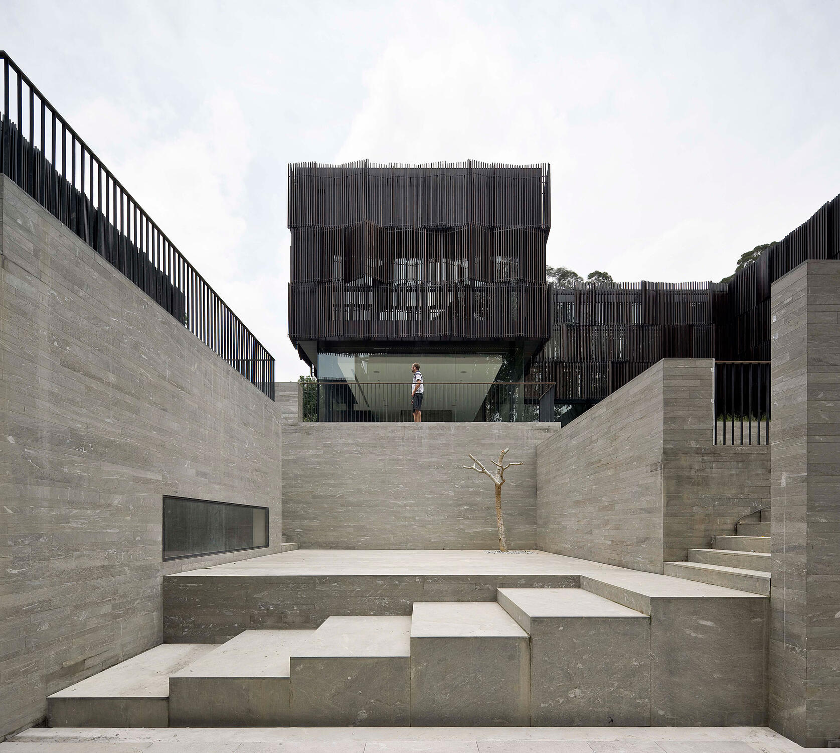 Neri&Hu The Overlapping Land/House Cluny Road Residence