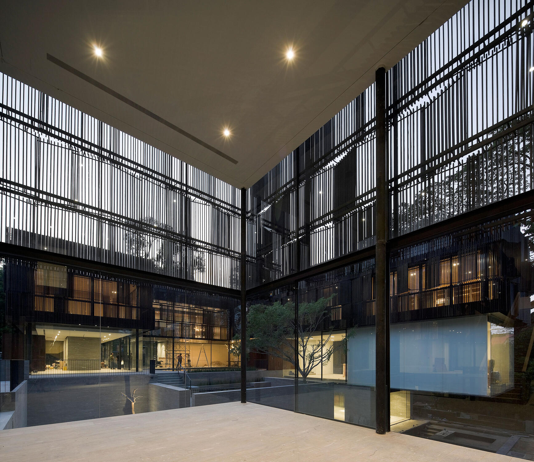 Neri&Hu The Overlapping Land/House Cluny Road Residence