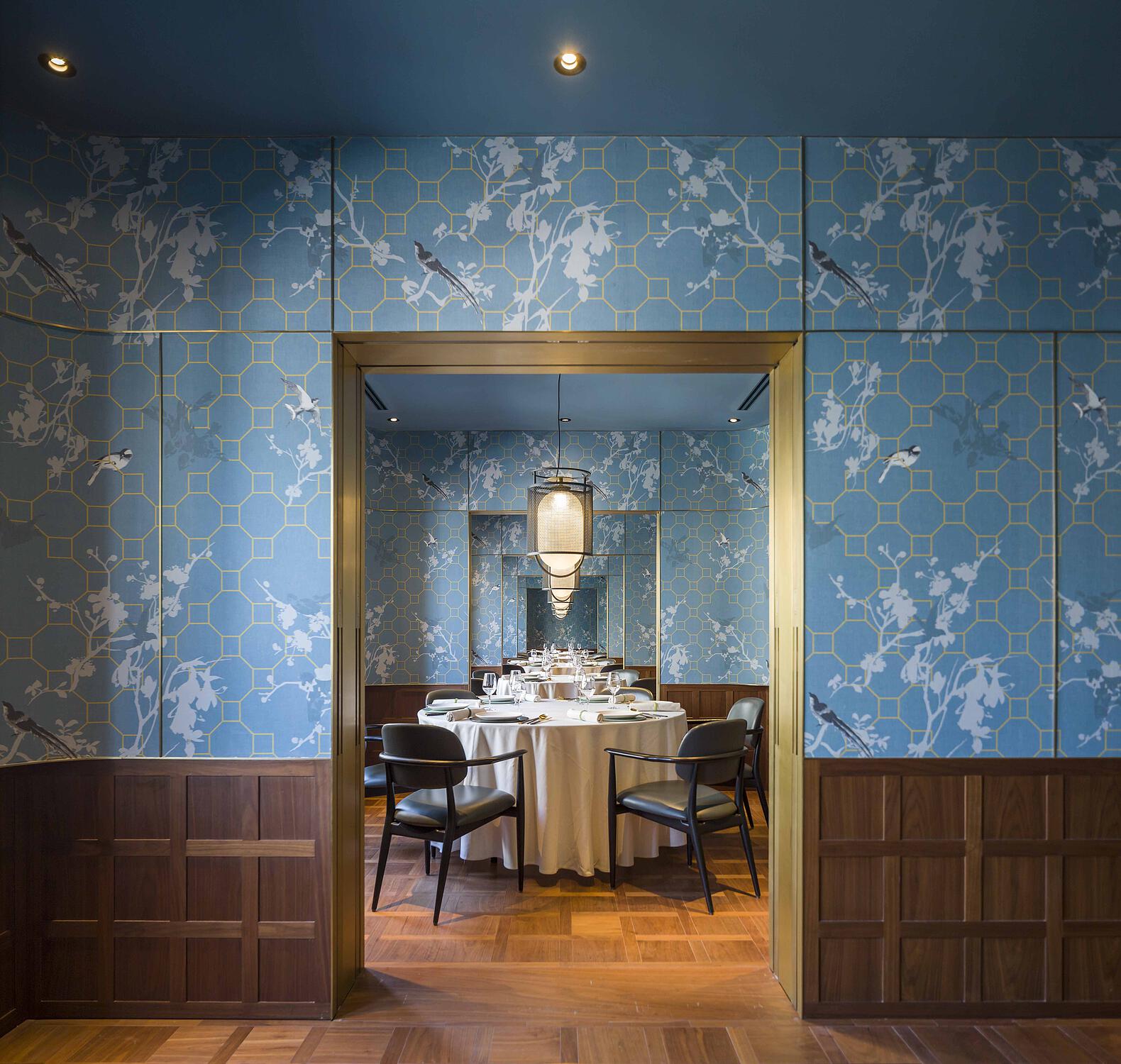 Neri&Hu Canton Table